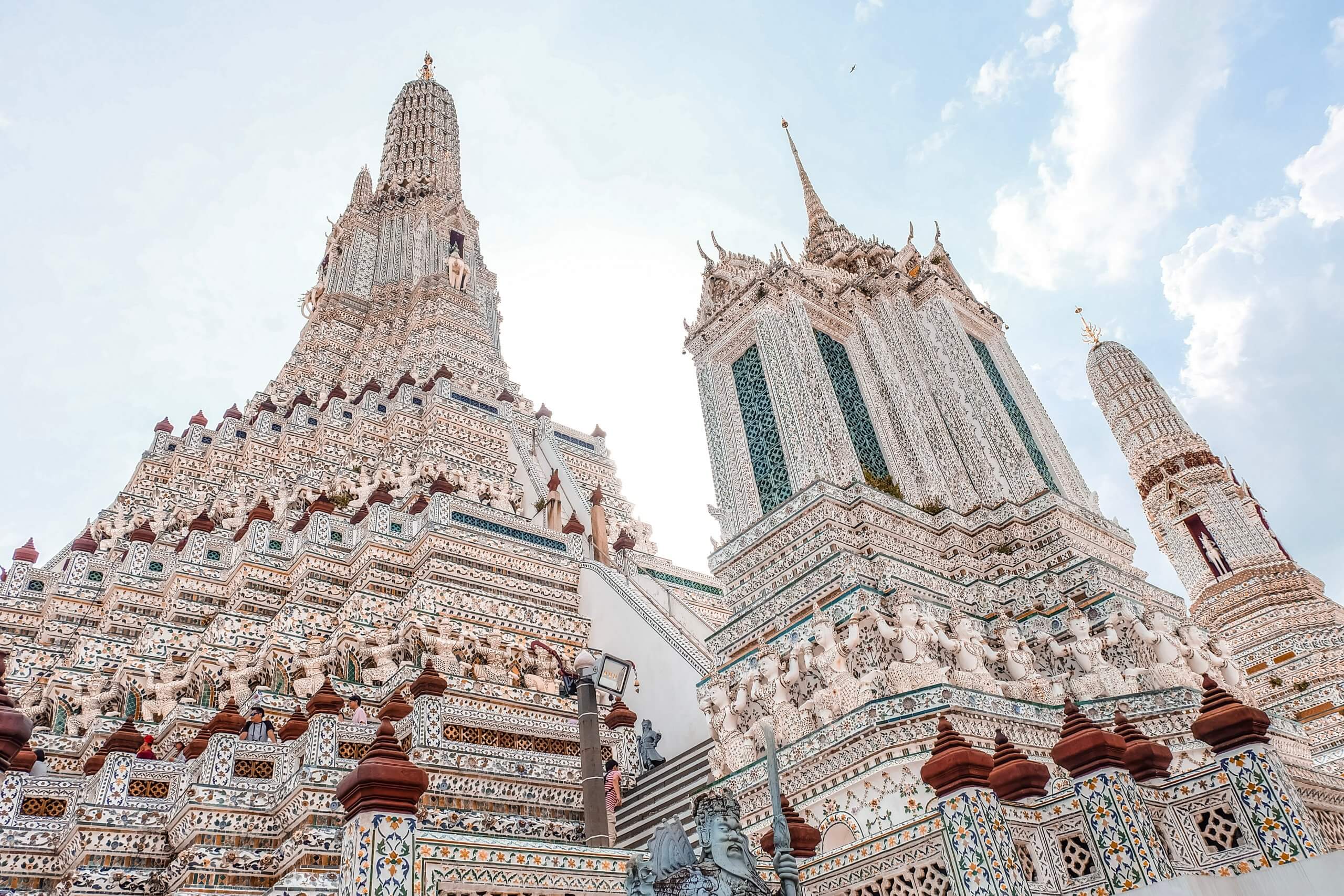 You are currently viewing 5 templos que você não pode deixar de visitar na Tailândia